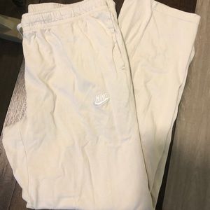 Men’s Nike joggers